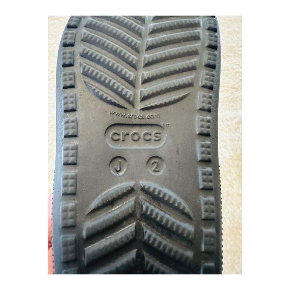 Crocs Cutie Crush BLACK
Children's Kid's Boys Girls Size J 2 - Picture 6 of 6
